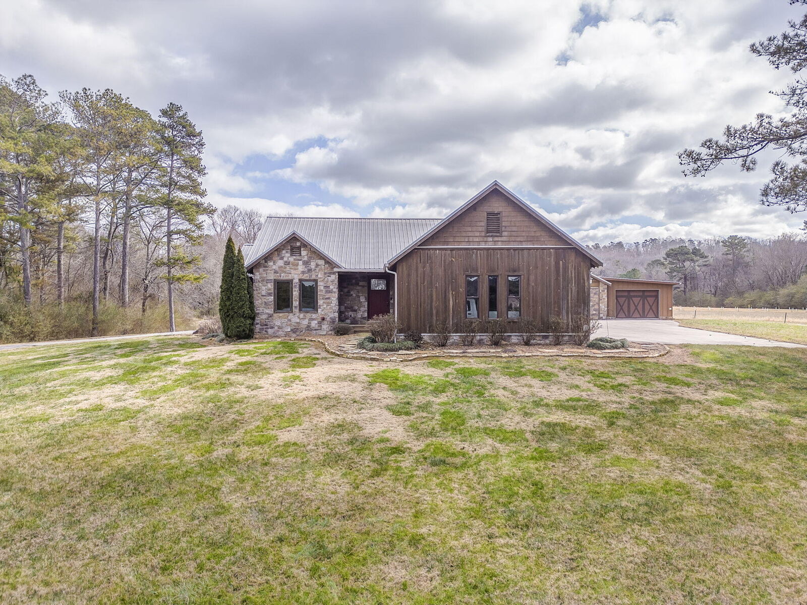 Property Photo:  3275 Tunnel Hill Rd Road  TN 37311 