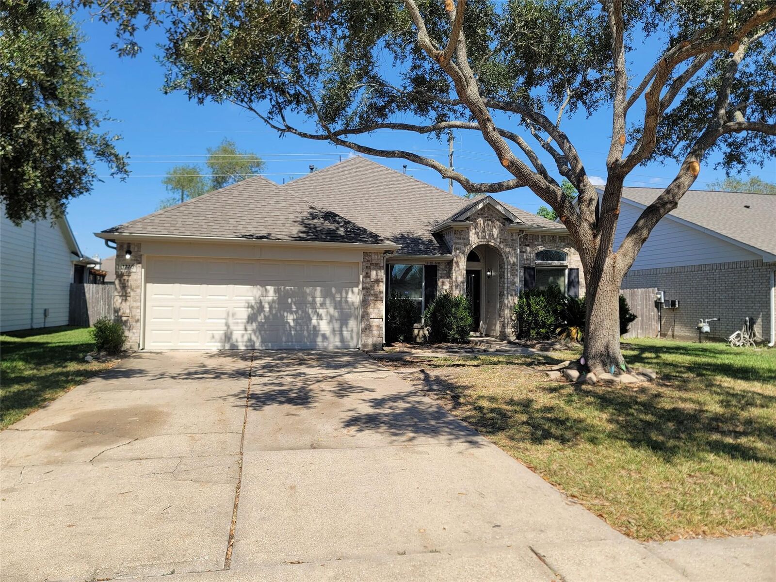 Property Photo: 1226 Collier Point Lane TX 77545