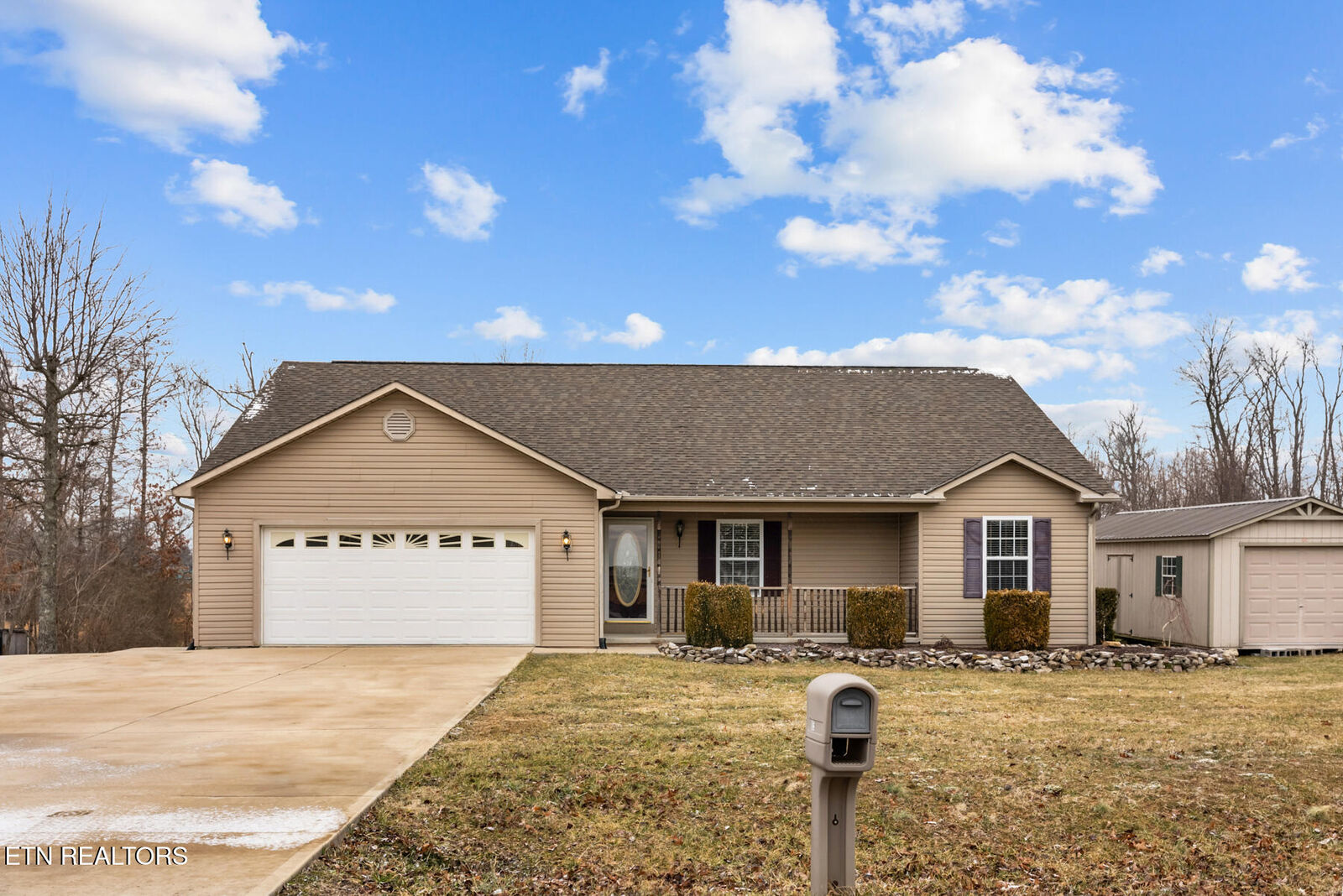 Property Photo:  825 Grace Hill Drive  TN 38571 