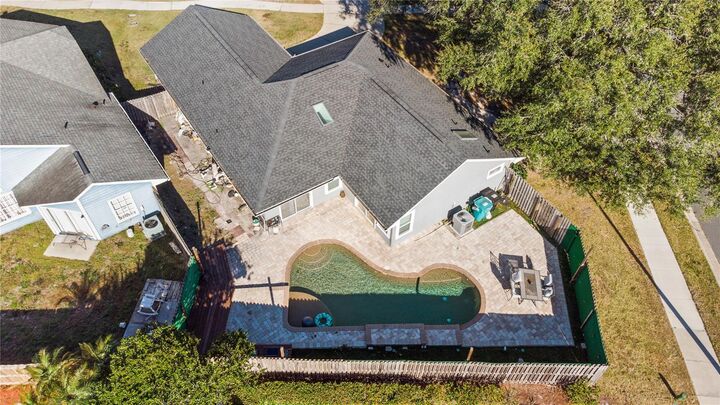 Property Photo:  6500 Grosvenor Lane  FL 32835 