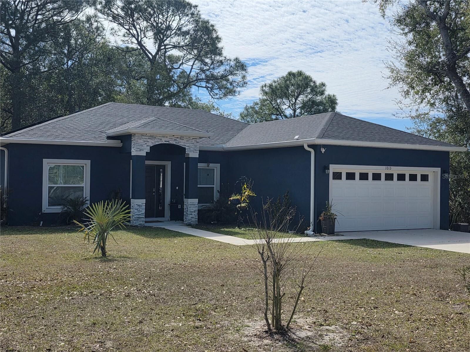 Property Photo:  1013 Doyle Road  FL 32725 