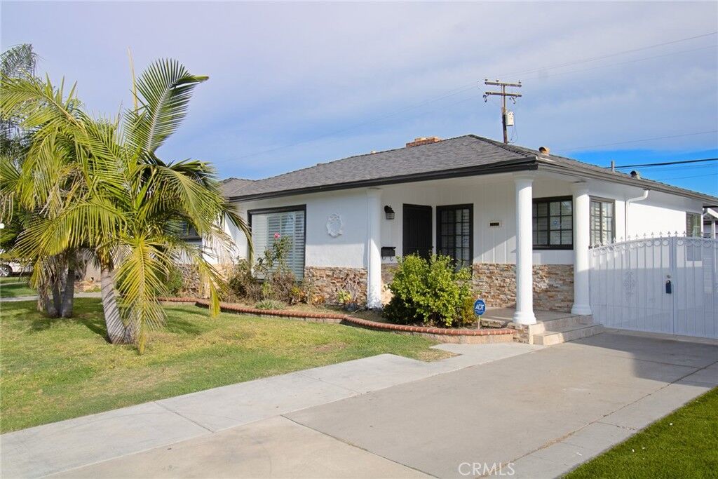 Property Photo: 7509 Adwen CA 90241