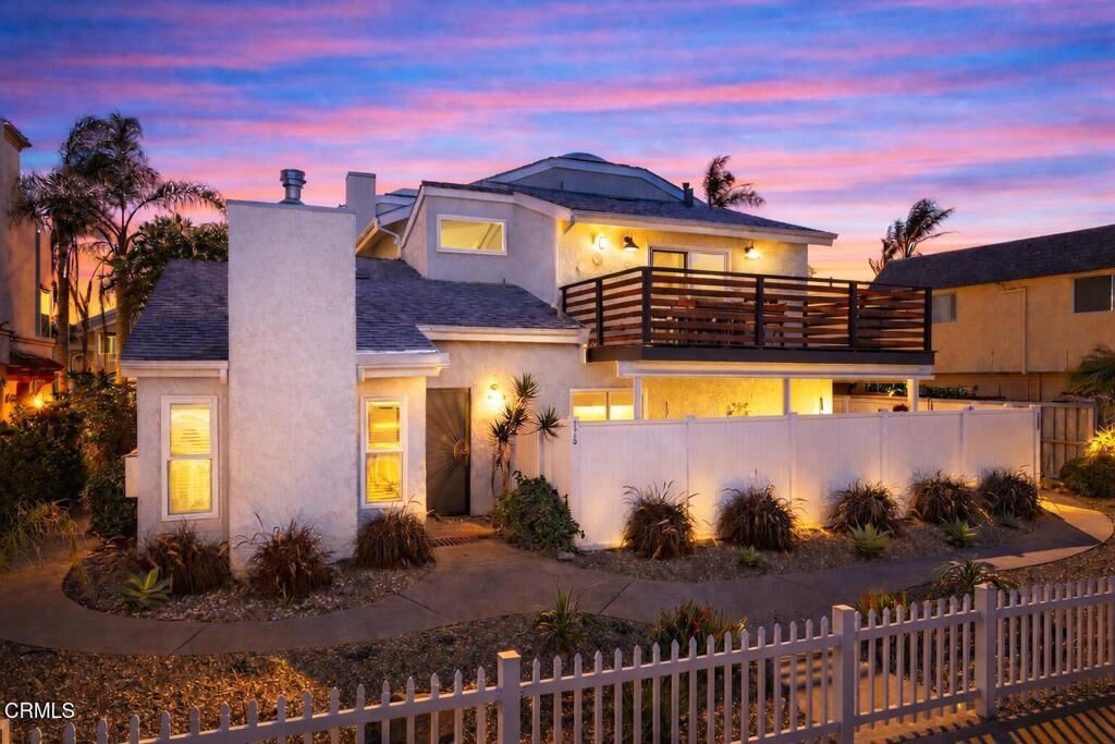 Property Photo: 5350 Driftwood Street 4 CA 93035