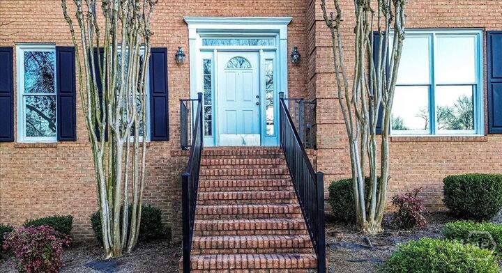 Property Photo: 1190 Stonebridge GA 30677