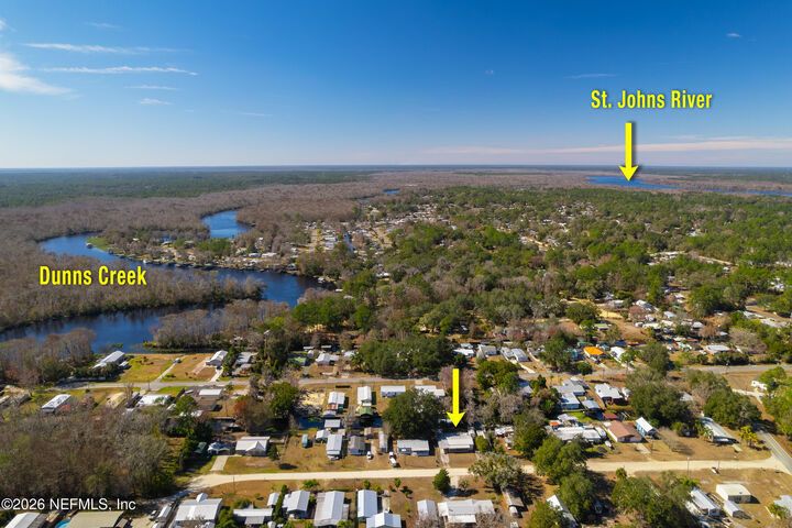 Property Photo: 117 Jill Lane FL 32189