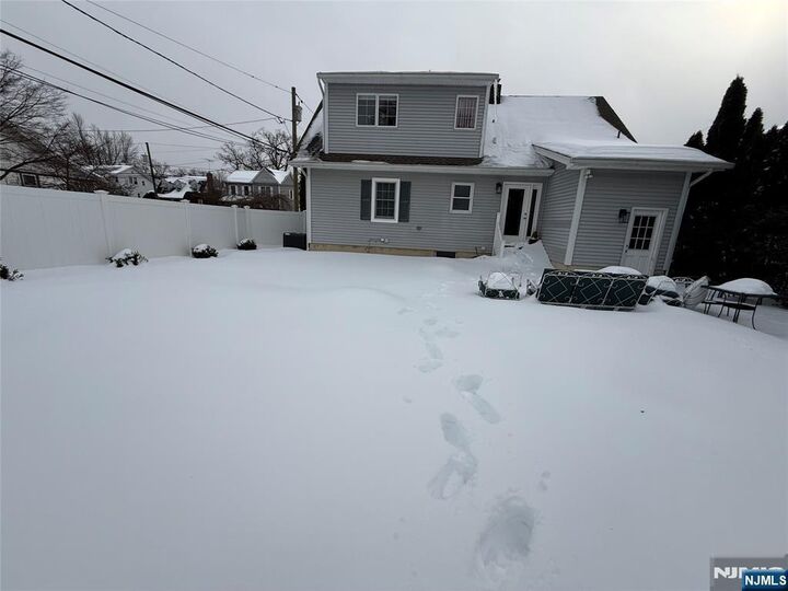 Property Photo:  313 Rea Avenue 1  NJ 07506 