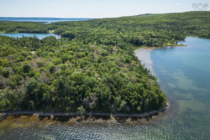 Lot 11 Duke Lane — photo 1