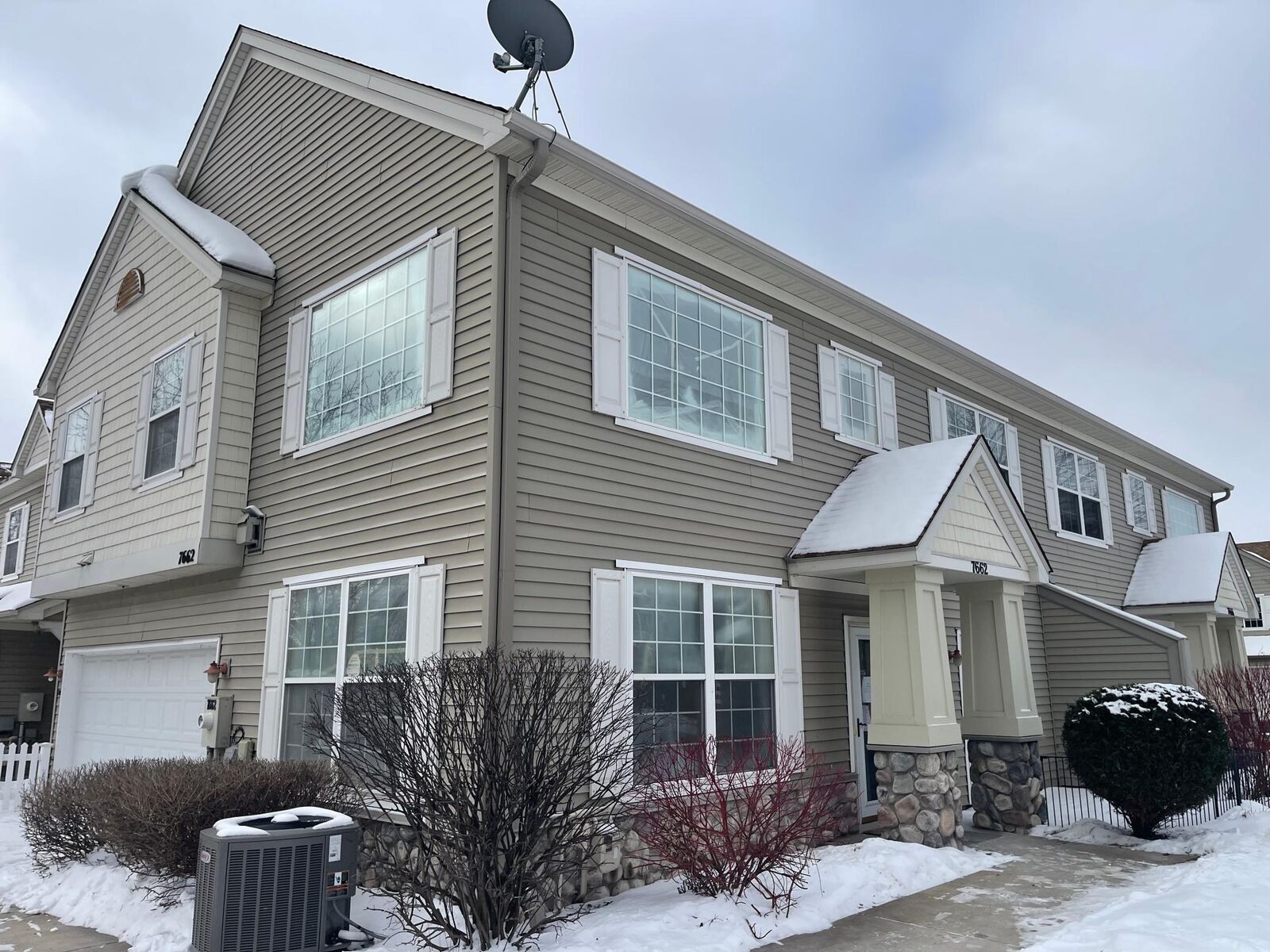 Property Photo:  7662 Bluebonnet Boulevard  MN 55317 