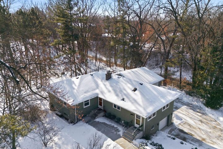 Property Photo:  1815 Pleasant Avenue  MN 55075 