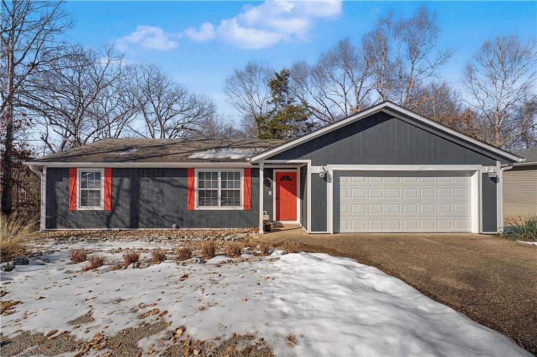 Property Photo:  12 Rettendon Lane  AR 72714 