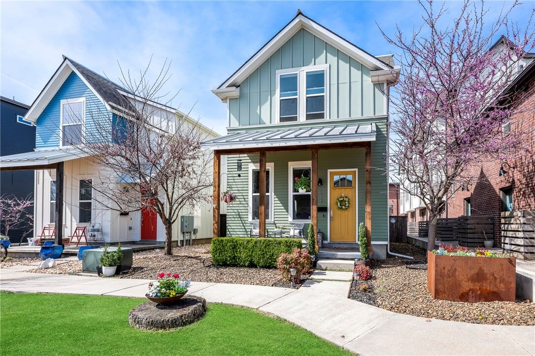 Property Photo: 634 SW B Street AR 72712