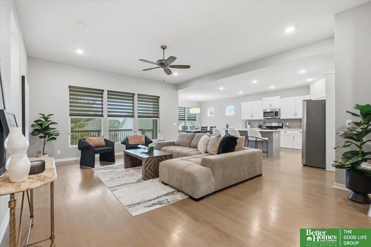 Property Photo:  2605 N 167 Street  NE 68116 