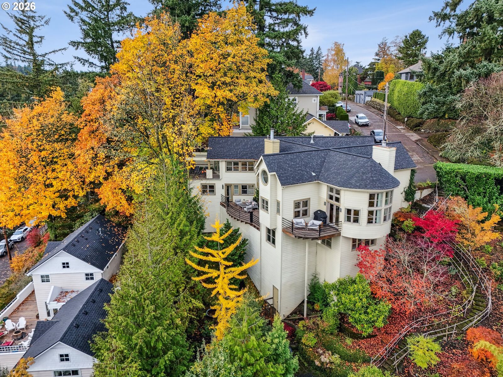 Property Photo:  1716 SW High St  OR 97201 