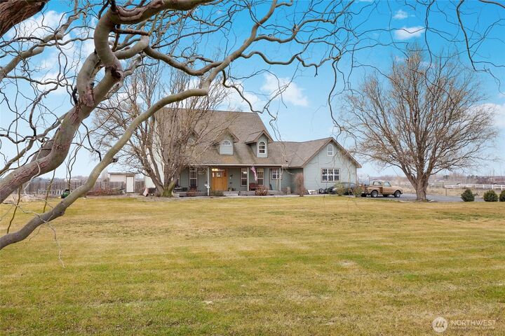 Property Photo: 4997 NE Road 7.5 WA 98837