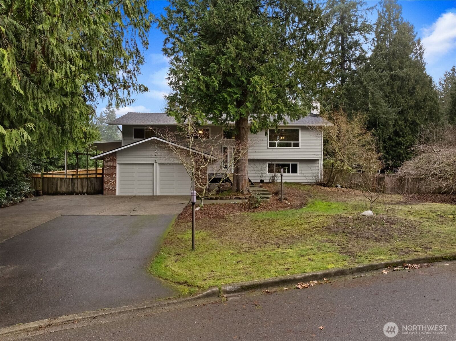 Property Photo:  1524 SW 308th Place  WA 98023 