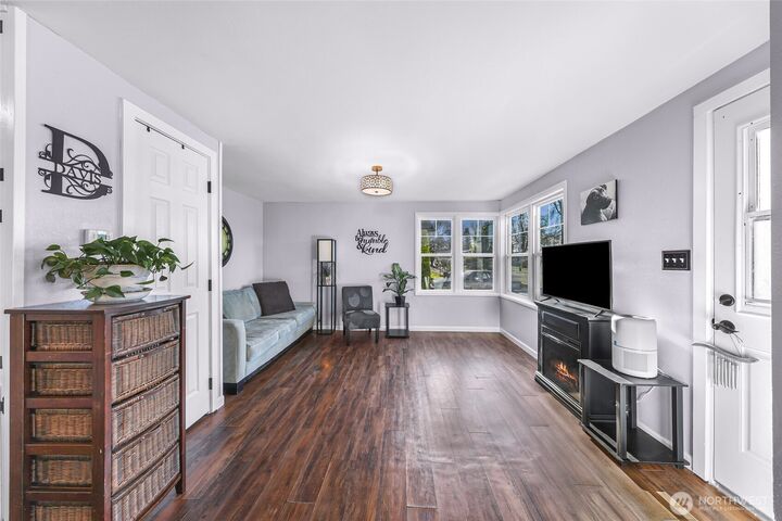 Property Photo: 208 9th Street WA 98264