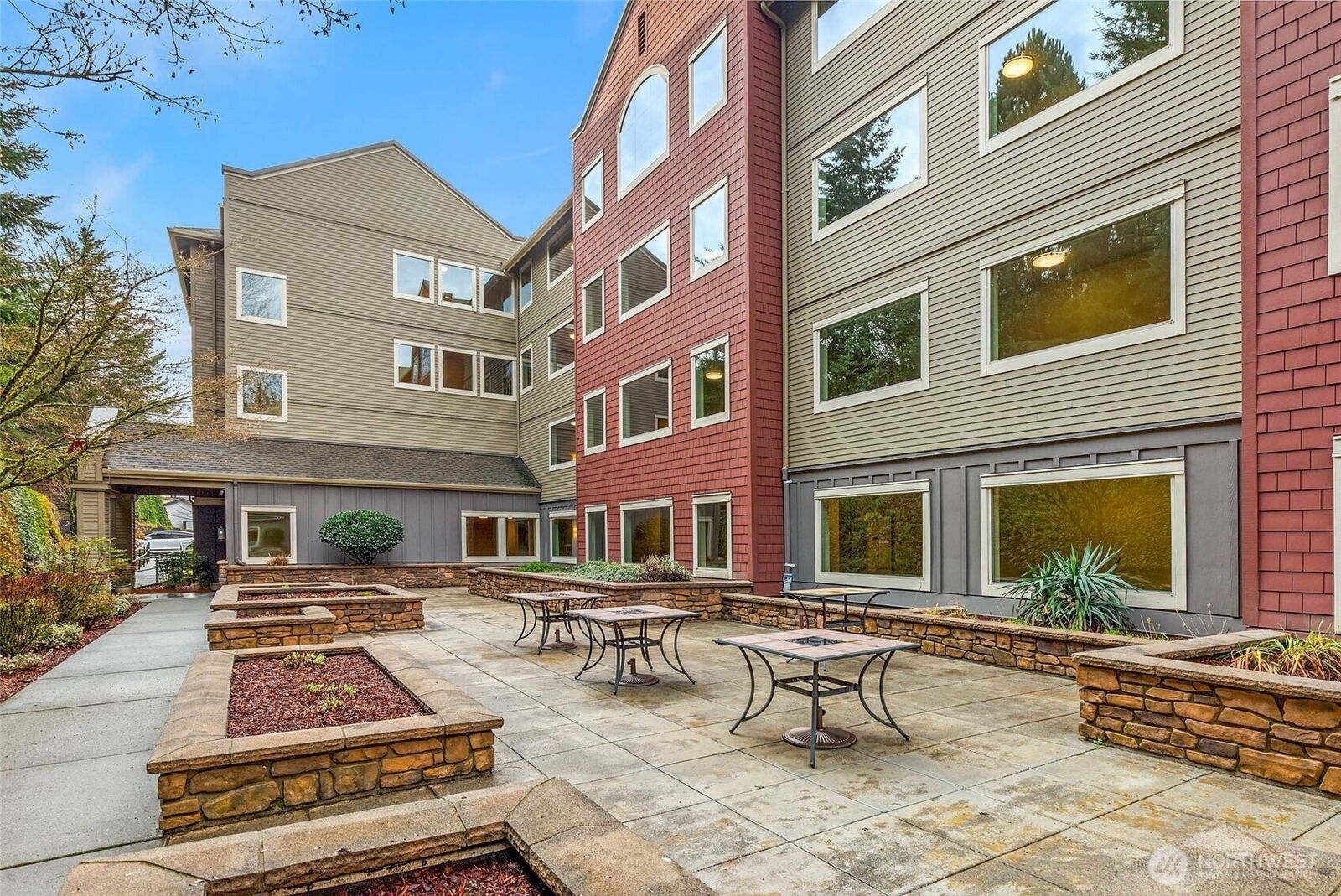 Property Photo:  6800  132nd Place SE E207  WA 98059 