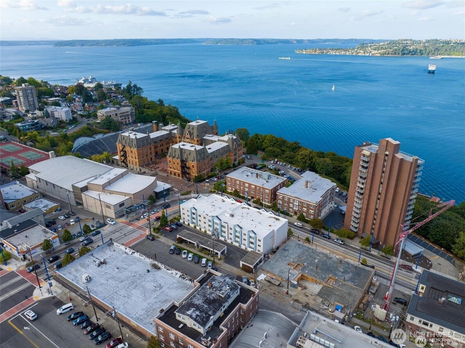 Property Photo:  25 N Broadway Street 301  WA 98403 