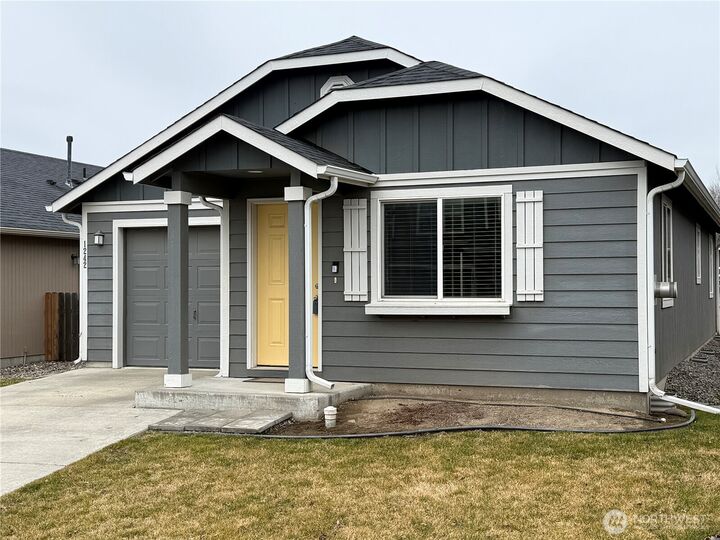 Property Photo:  1242 SW Carver Street  WA 99324 