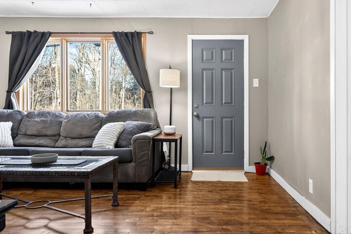 Property Photo:  1221 Hillcrest Drive  WI 54130 