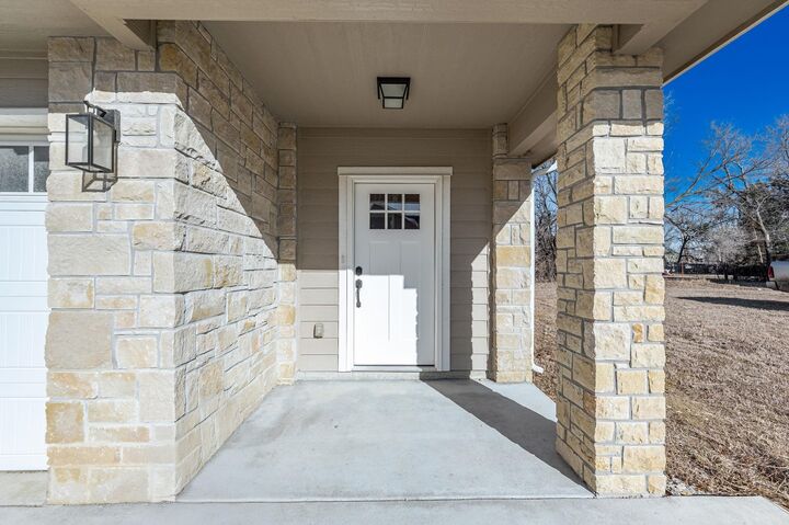 Property Photo:  331 N 127th St E Bldg 8/108  KS 67206 