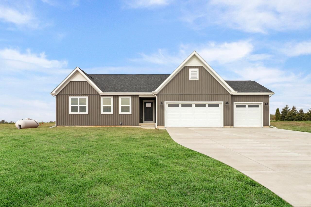 Property Photo:  N6285 Blarney Stone Drive  WI 53520 