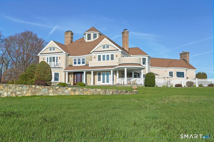 Property Photo:  7 Long Meadow Lane  CT 06896 