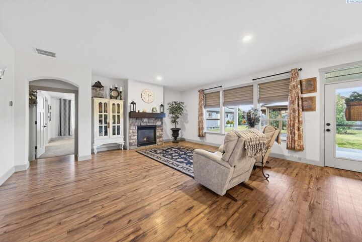 Property Photo:  9712 Kokanee Dr  WA 99301 