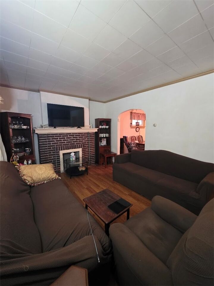 Property Photo: 2822 Brentwood Ave PA 15227