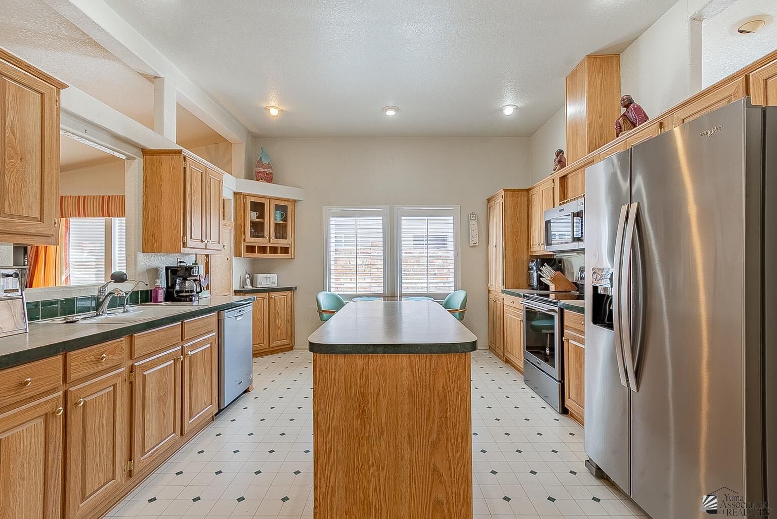 Property Photo: 9722 E 36 Ln AZ 85365