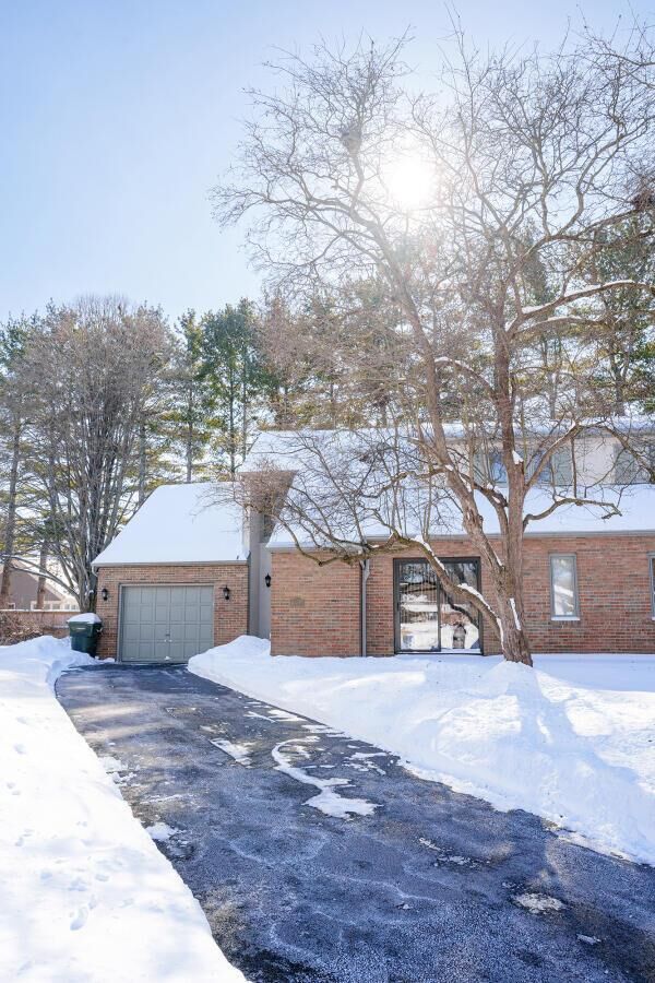 Property Photo:  6324 Tamworth Court  OH 43017 