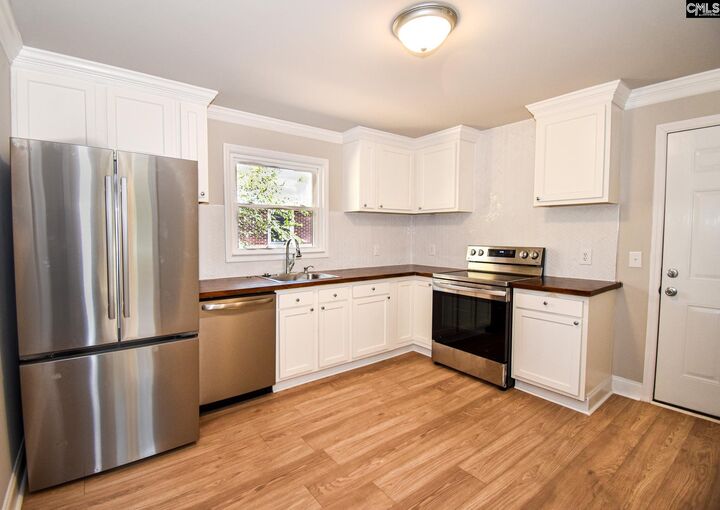 Property Photo:  5400 Pinestraw  SC 29206 