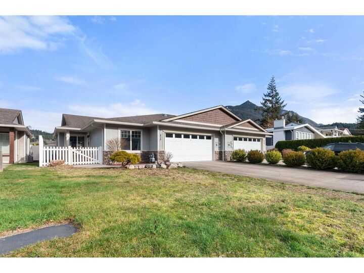 Property Photo:  425 Stuart Street 1  BC V0X 1L0 