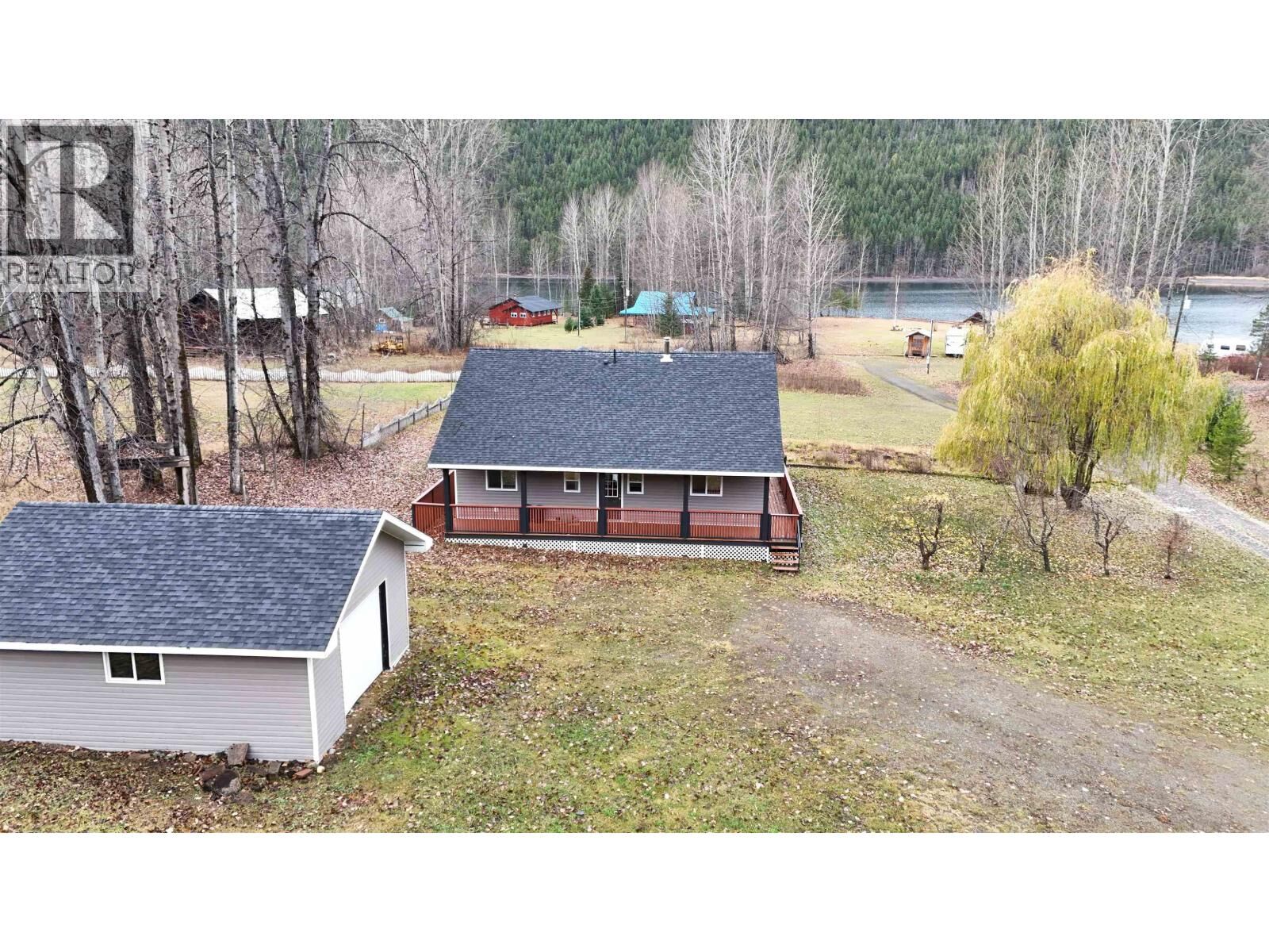 Property Photo: 6017 Cedar Creek Road BC V0L 1N0