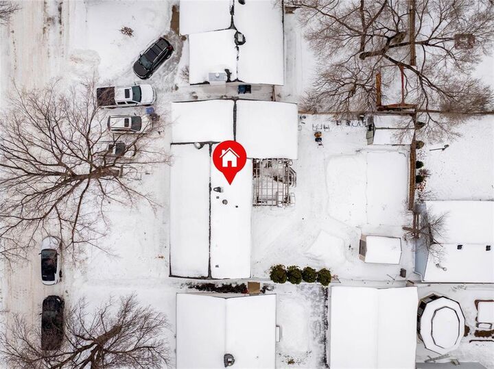 Property Photo: 6 Oakleaf Drive MB R2M 4G7