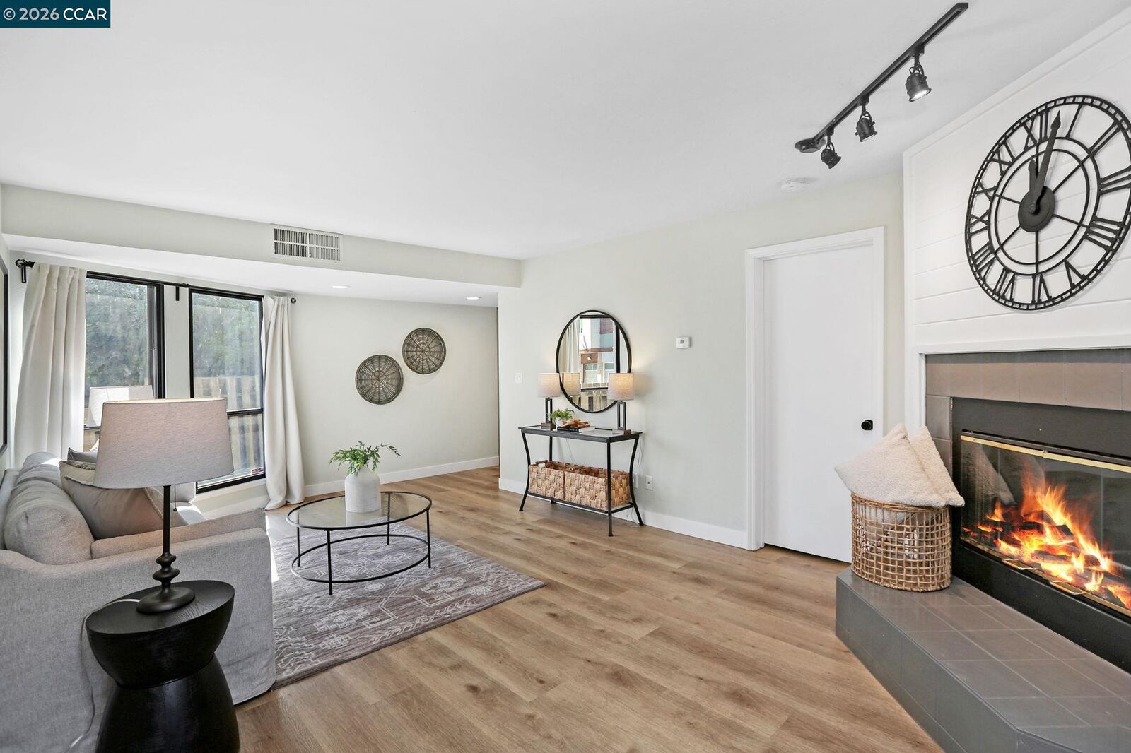 Property Photo: 1680 San Miguel Dr CA 94596