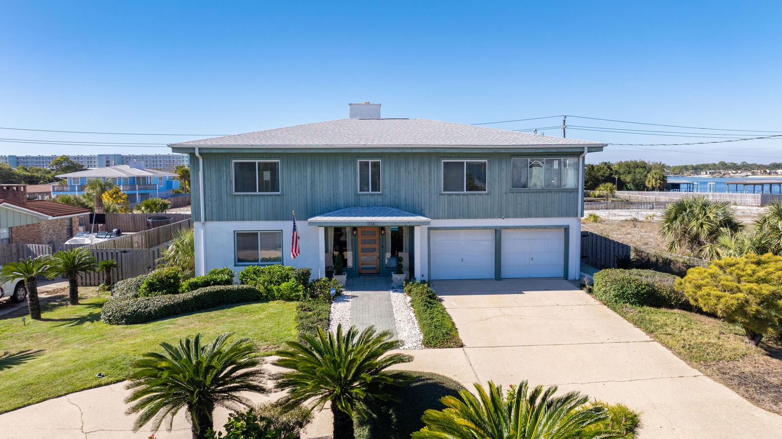 Property Photo: 721 Sailfish Drive FL 32548