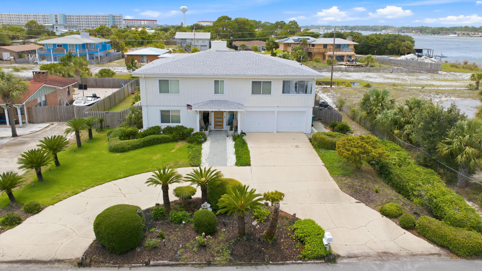 Property Photo: 721 Sailfish Drive FL 32548
