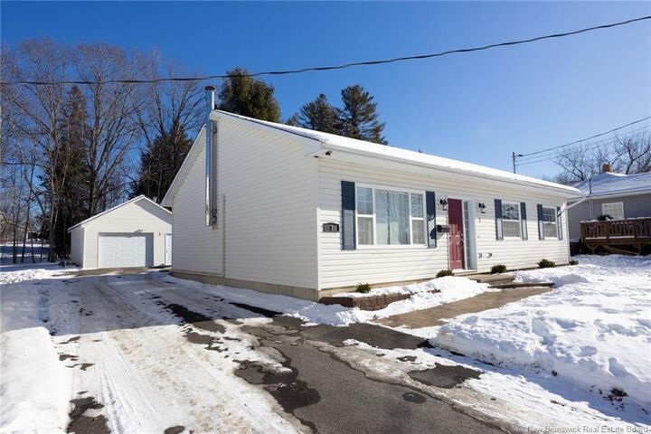 Property Photo:  1 Birch Crescent  NB E3A 3S8 