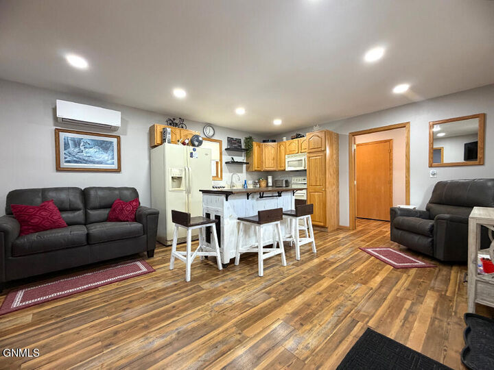 Property Photo:  605 3rd Street  ND 58466 