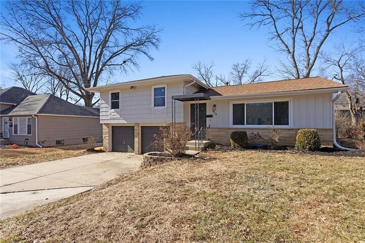 Property Photo:  7916 Maple Avenue  MO 64138 