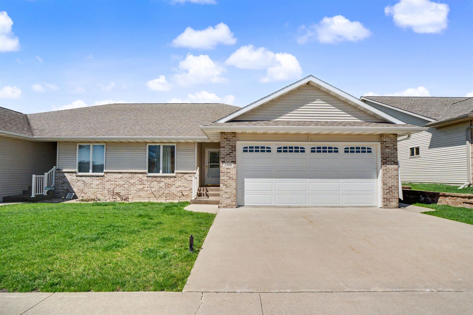 Property Photo:  1508 1st. St. SE  IA 50677 