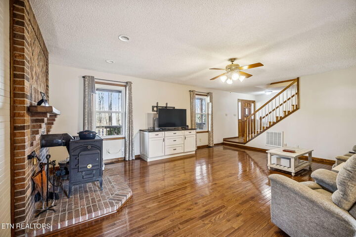 Property Photo: 144 Cross Creek Lane TN 37763