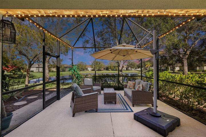 Property Photo:  5043 Newport News Circle  FL 34211 