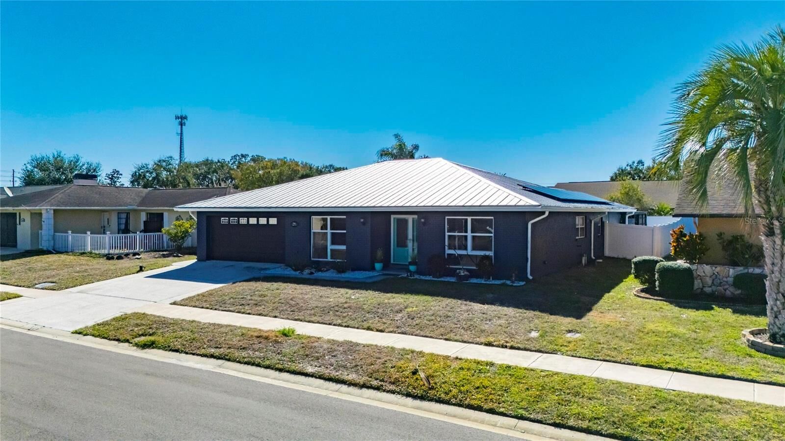 Property Photo:  7906 Bahama Avenue  FL 34668 