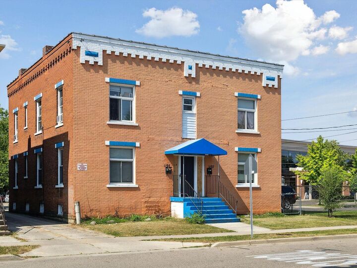 Property Photo: 1105 N Burdick Street MI 49007