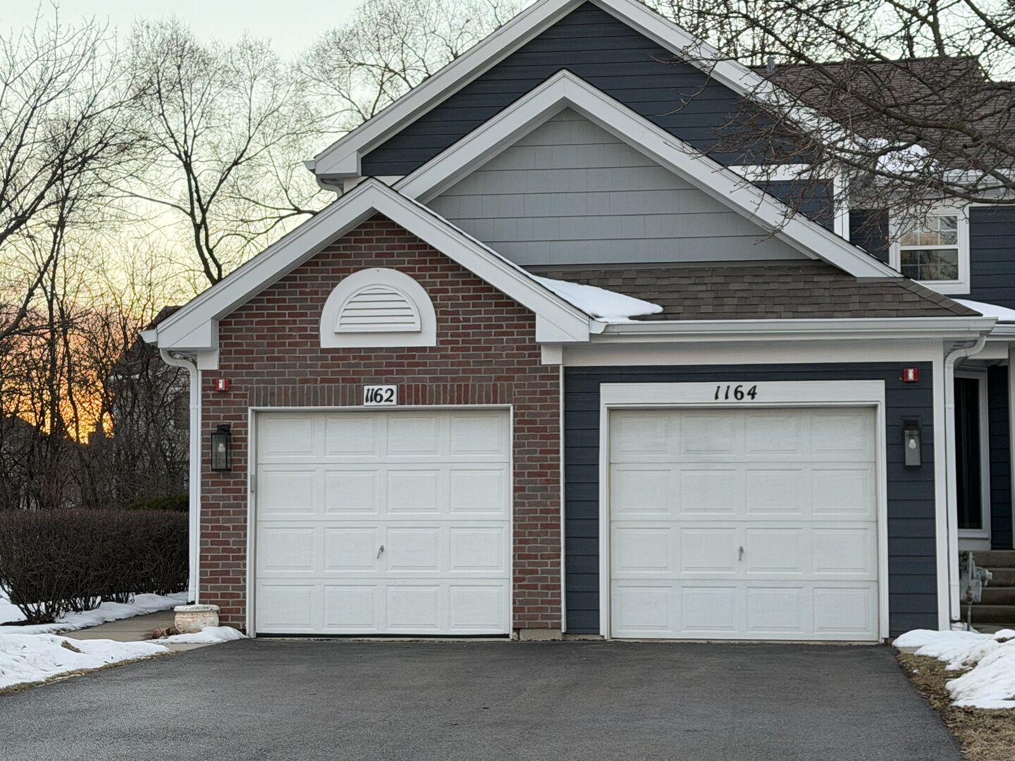 Property Photo:  1162 Harbor Court  IL 60139 