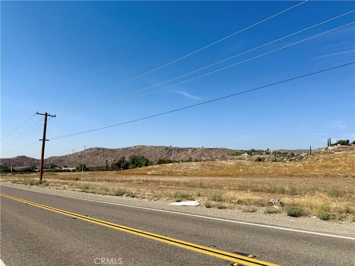 Property Photo:  26 Juniper Flats Road  CA 92567 