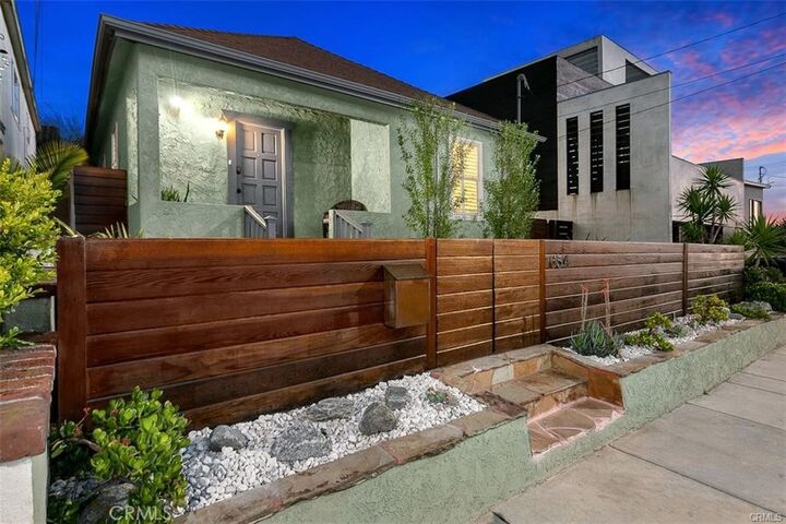 Property Photo:  654 8th  CA 90254 