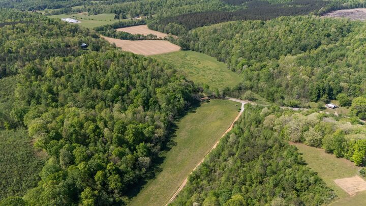 Property Photo:  3795 Wayland Springs Rd  TN 38463 